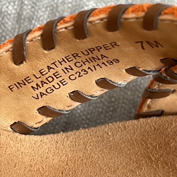 Maxstudio Orange Leather Criss-cross Sandals, size 7 EUC - Picture 6 of 8